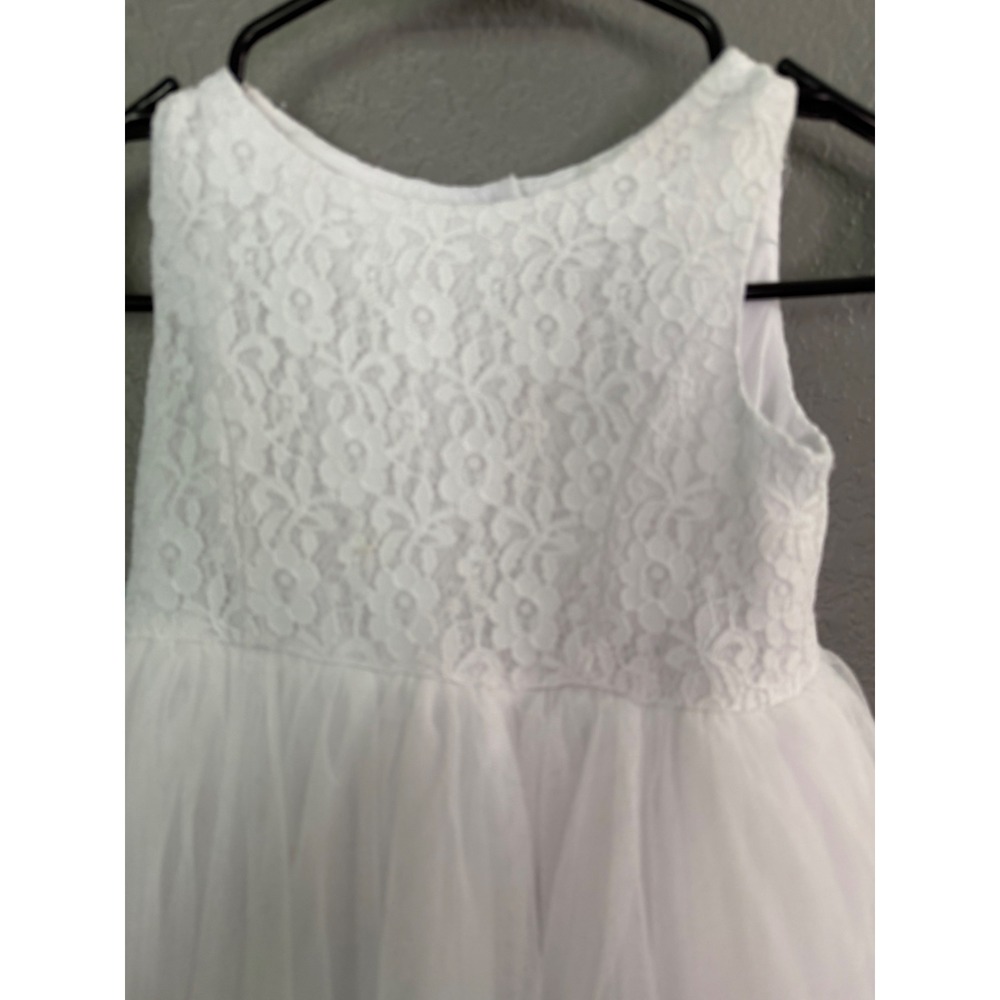 Davids Bridal Girls White Lace and Tulle Flower Girl Dress Size 5 Formal Wedding - Picture 2 of 6
